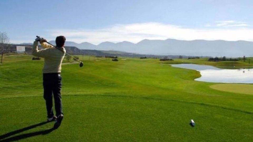 Charming Apartment with Views in Las Margas Golf n001