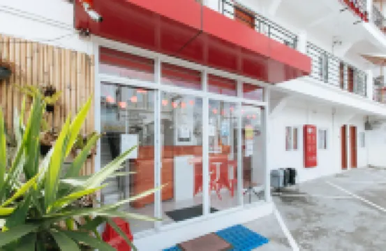 RedDoorz near Mercado del Lago Hotels near Blue Mosque