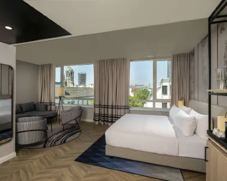 ดับเบิลทรี บายฮิลตัน เบอร์ลิน คูดัมม์ โรงแรมในเบอร์ลิน