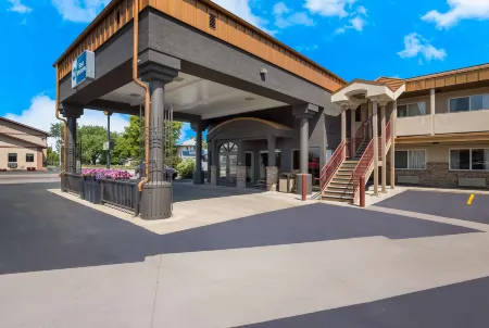 Best Western Plains Motel Отели рядом с достопримечательностью «Делта-09 Минатман Миссил Сило»