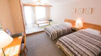Hotel Harvest Skijam Katsuyama - piscine