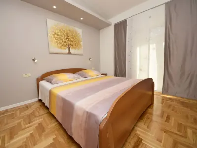 Mornar Hotel a 