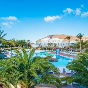 HL Paradise Island Отели рядом с достопримечательностью «Пляж Фламинго»