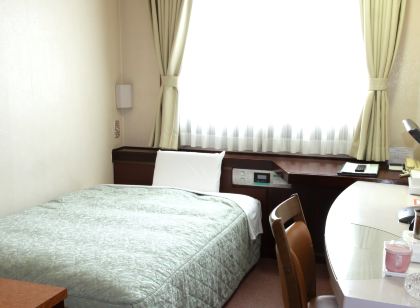Isahaya Green Hotel
