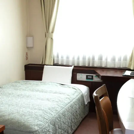 Isahaya Green Hotel Отели рядом с достопримечательностью «Ōmura-kō»