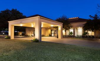 Courtyard Dallas-Fort Worth/Bedford