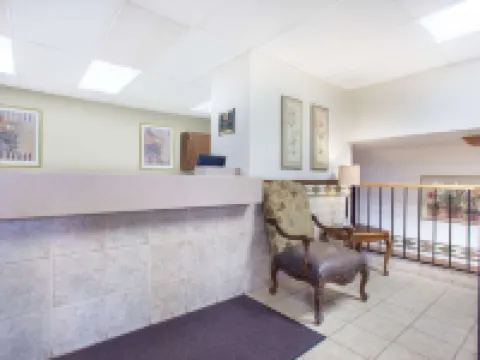 Super 8 by Wyndham Butte MT ビュートのホテル