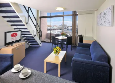 Metro Apartments on Darling Harbour