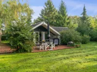 "Ninni" - 3.2km from the Sea