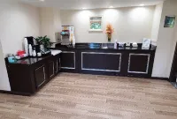 ريد روف إن آند سويتس روم