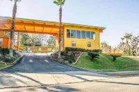 Econo Lodge Hotels near FSU School of Communication Science and Disorders