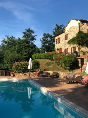 Casa vacanze italiana con 4 camere da letto e piscina