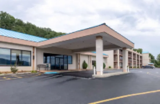 Howard Johnson by Wyndham Salem Hotel & Conference Center Hotel di 
