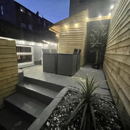 Albert Luxury Hottub & Jacuzzi Apartments