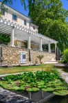 Le Couvent des Minimes, Un Hôtel & Spa l'Occitane en Provence Các khách sạn ở Niozelles