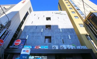 Happy Day Hotel