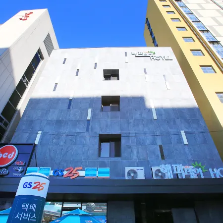 Happy Day Hotel Отели рядом с достопримечательностью «Тематический парк Sumokwon»