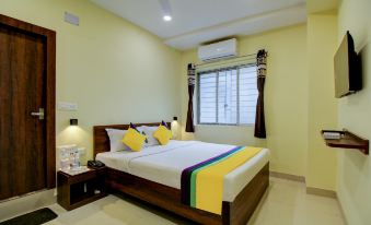 Itsy by Treebo - Park Central - 3 Km Away from Eden Gardens, Kolkata