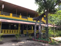SeaFront - Beach Cottage Hotel a Alibag