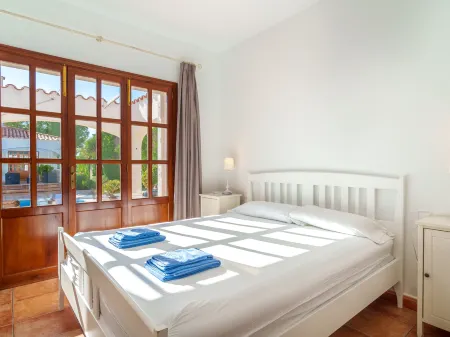 Ana II Отели рядом с достопримечательностью «Porto Cristo Beach»