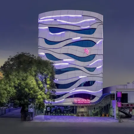 Regenta Central Antarim Ahmedabad Отели рядом с достопримечательностью «Индиан Институт оф Менеджмент Ахмедабад»
