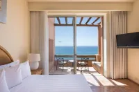 Club Regina Los Cabos Hotels near Albatros Los Cabos Sailaway