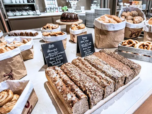 Treudelberg Resort Hamburg (Hotel Treudelberg und Aparthotel Treudelberg) Mahlzeiten Photos