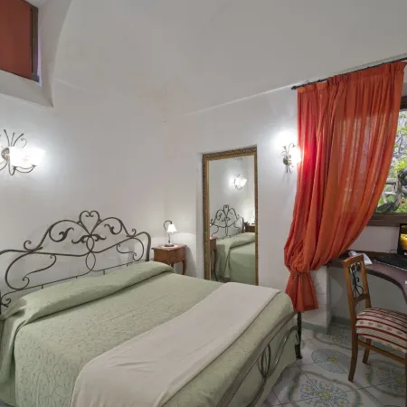 L'Antico Borgo Dei Limoni