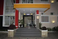 New d'Dhave Hotel Hotel berhampiran STIE KBP Padang