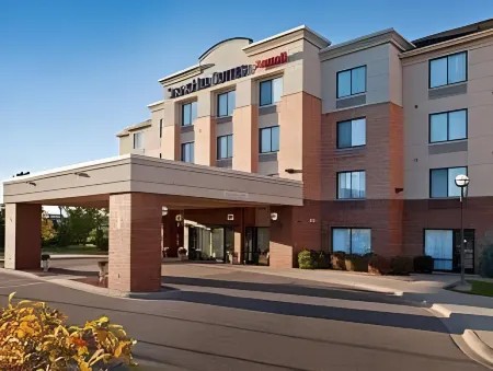 SpringHill Suites Minneapolis Eden Prairie Отели рядом с достопримечательностью «Парк Берч Айленд»