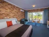 Golf Club Motor Inn Wingham فنادق في Wingham