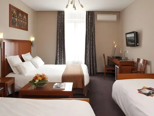 Logis Hôtel de l'Europe Hotels in Poitiers