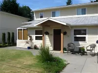 Money Pennies Bed and Breakfast Hotels near Robron Park Playground