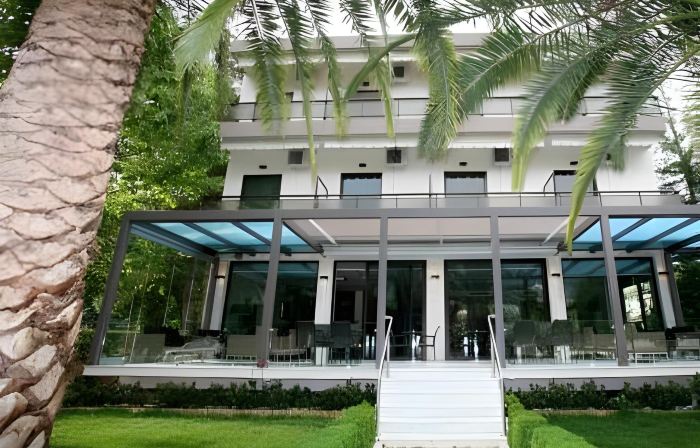 Alexakis Hotel & Spa