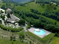 Faro Rosso - Pools
