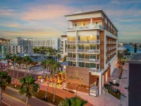 The Hiatus Clearwater Beach, Curio Collection by Hilton