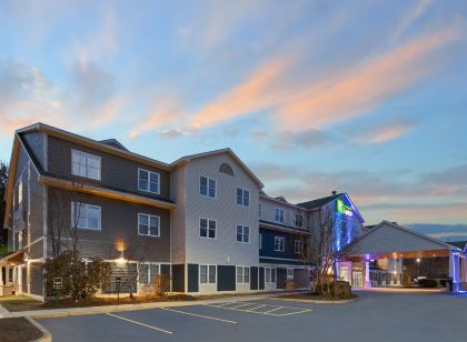 Holiday Inn Express & Suites FREEPORT - BRUNSWICK AREA by IHG