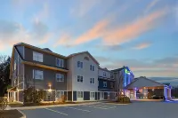 Holiday Inn Express & Suites Freeport - Brunswick Area Hotels in Freeport