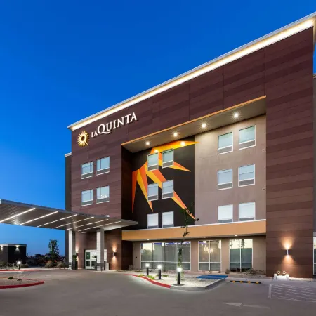 La Quinta Inn & Suites by Wyndham El Paso East Loop-375