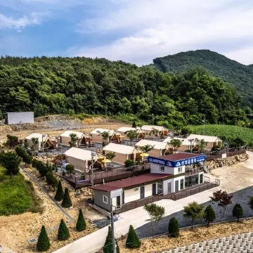 Boeun Off-Mountain Glamping Отели рядом с достопримечательностью «Храм Попчуса»