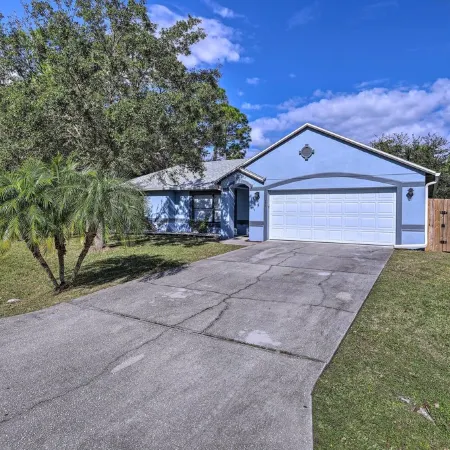 Charming Palm Bay Retreat w/ Spacious Yard!