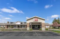 Best Western Plus Steeplegate Inn Hotels near Davenport