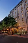 Embassy Suites by Hilton Bogotá Rosales Hotels near Inversiones Baol Ltda