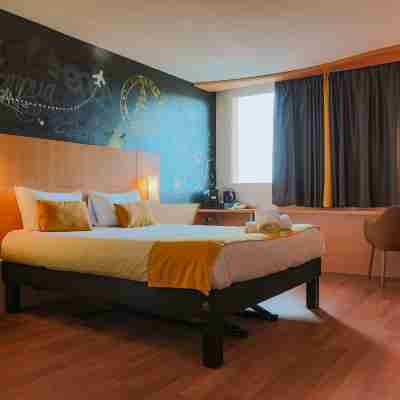 ibis Marseille Provence Aéroport Rooms