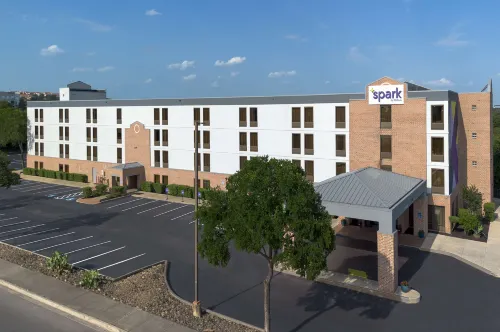 Spark by Hilton San Antonio Northwest near Six Flags - 3-Star