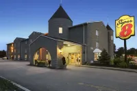 Super 8 by Wyndham Fort St. John BC
