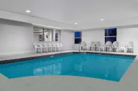 Super 8 by Wyndham Innisfail Hotels in Red Deer County