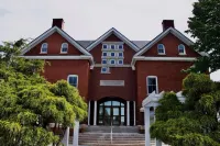 The McKernan Inn Hotels in South Portland