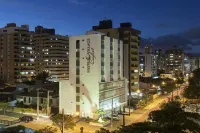 Hotel Village Confort Hoteles en 