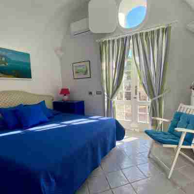 Charming Location Between Positano and Sorrento Rooms